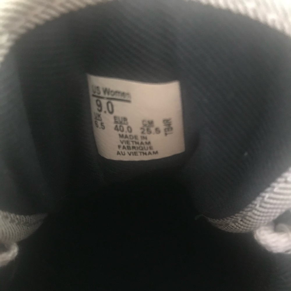 Authentic Vans - Picture 4 of 4